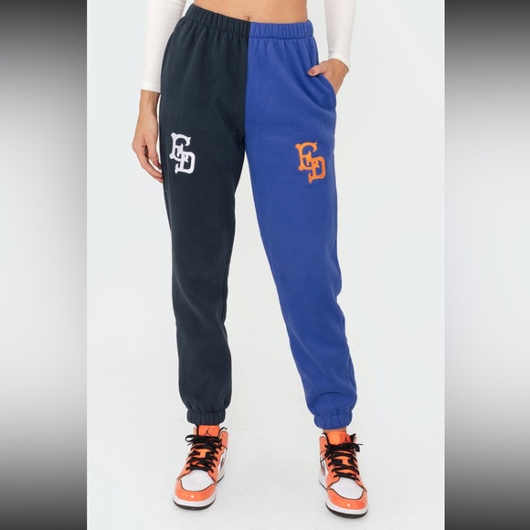 Sweatpants - Picture 2 of 3